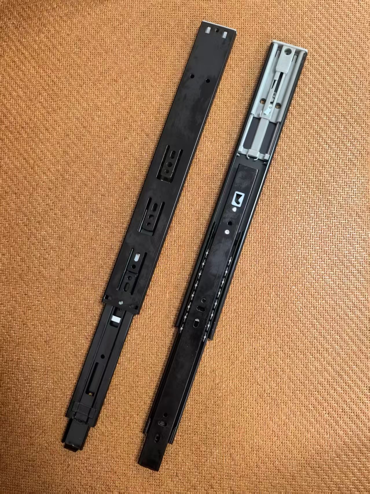 Furniture Hardware Push Open Full Extention Ball Bearing Telescopic Drawer Slide Two Options for Damping and Buffering